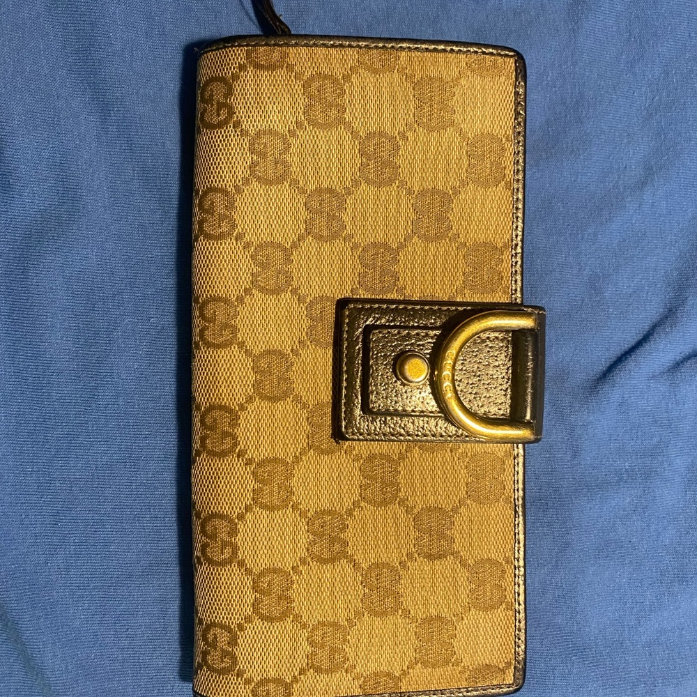 Gucci Tan and Gold Signature Wallet